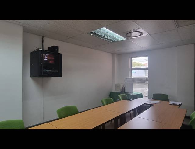 107M² OFFICE FOR SALE IN NELSPRUIT CENTRAL